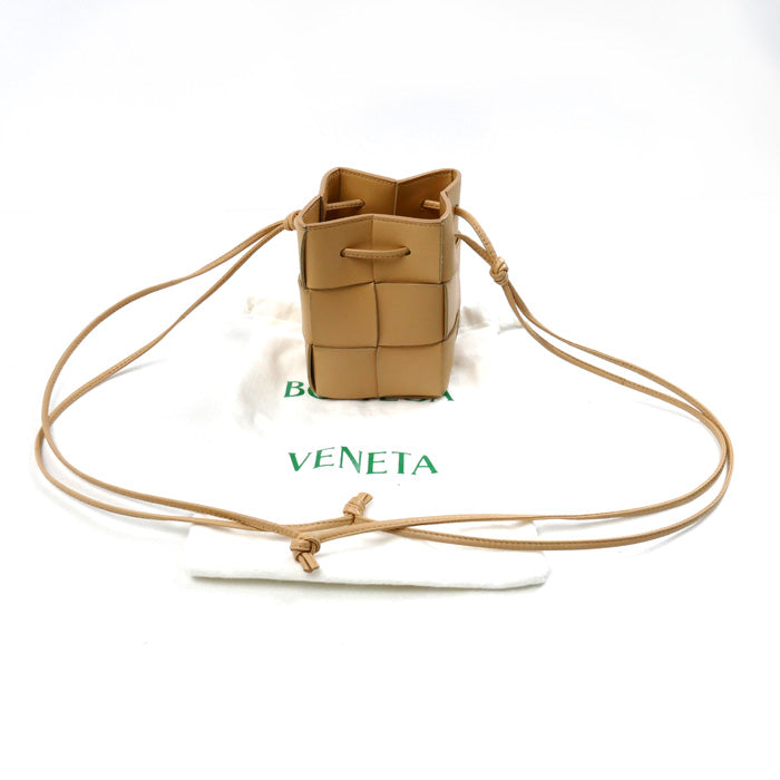 BOTTEGAVENETA ボッテガヴェネタ ミニ カセット バケット ショルダーバッグ ポリッジ(ベージュ系) 680217VCQC49776 レディース【中古】