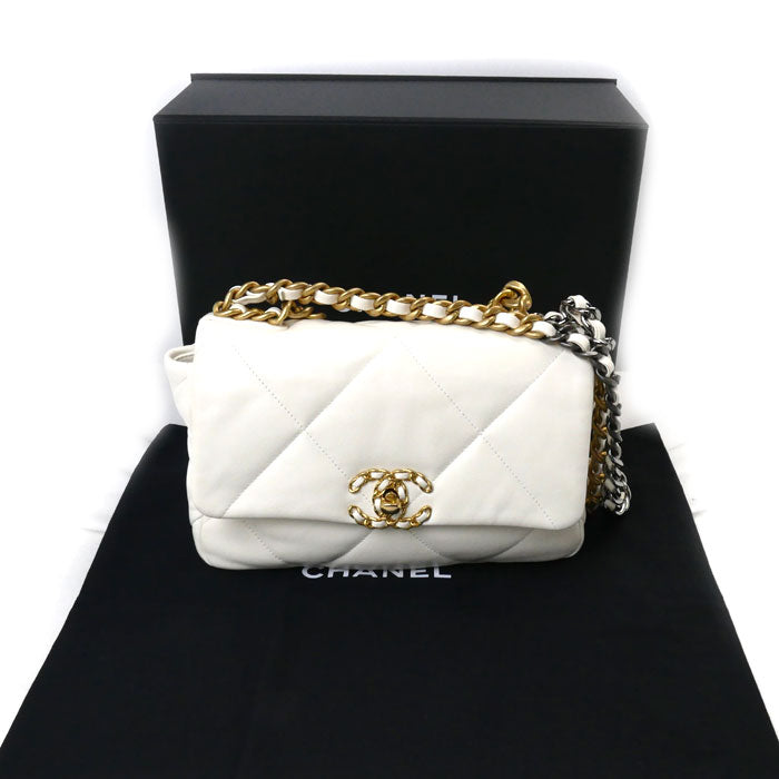 CHANEL シャネル シャネル19 チェーンショルダー ショルダーバッグ ホワイト クリーム系 AS1160 レディース【中古】