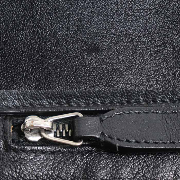 SAINT LAURENT サンローラン ショルダーバッグ ブラック 581697 1GE0E 1000 ユニセックス【中古】