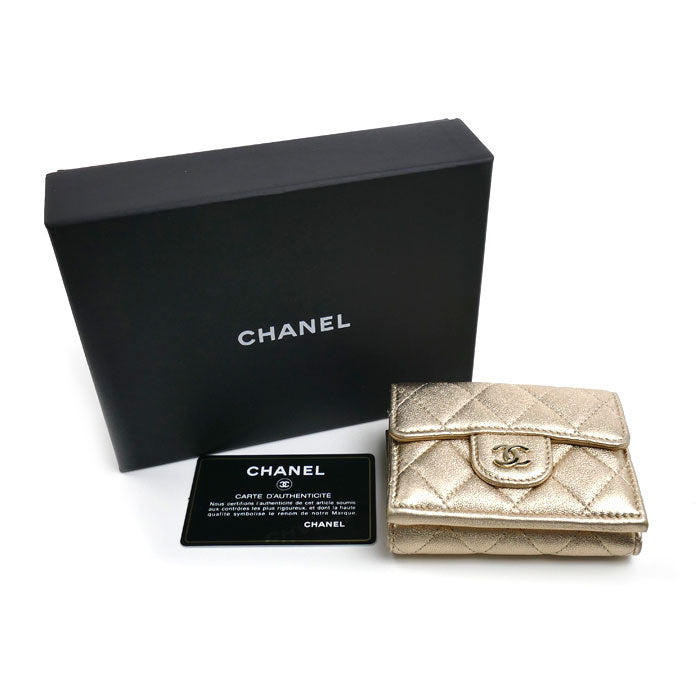 CHANEL シャネル クラシック スモールフラップ ウォレット 三つ折り財布 ゴールド AP0230 レディース【中古】