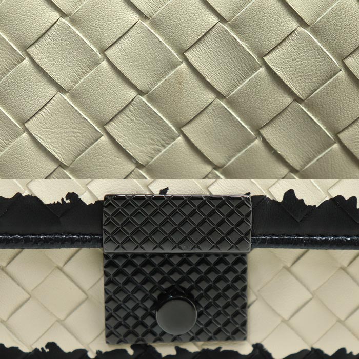 BOTTEGAVENETA ボッテガヴェネタ イントレチャート ミニチェーンショルダー ショルダーバッグ ベージュ レディース【中古】