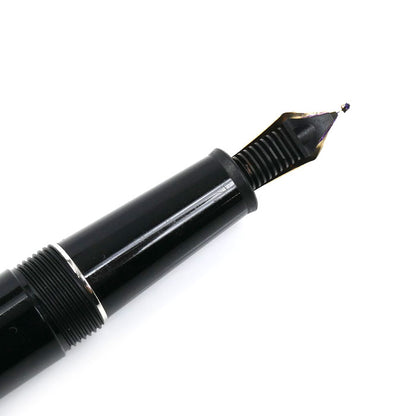 MONTBLANC モンブラン マイスターシュテュック プラチナ 万年筆 ブラック MB132468【中古】