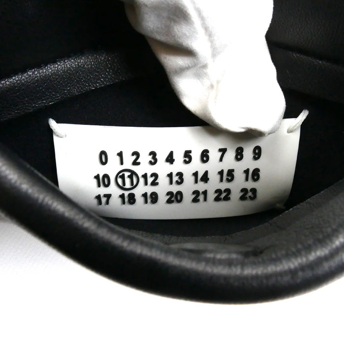 Maison Margiela アウトライン パデットショルダー ショルダーバッグ ブラック S35WG0160 ユニセックス【中古】【美品】