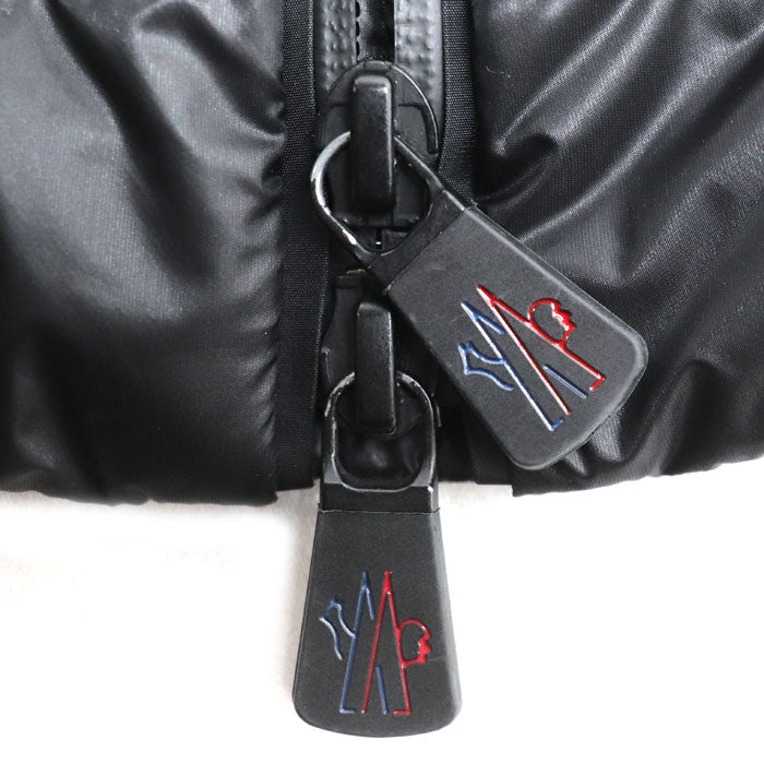 MONCLER モンクレール CANMORE ダウンジャケット ブラック レッド G20971A50400 
1 GRENOBLE メンズ【中古】