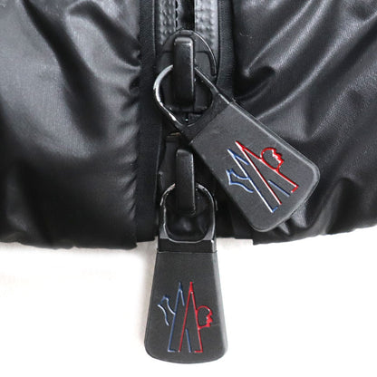 MONCLER モンクレール CANMORE ダウンジャケット ブラック レッド G20971A50400 
1 GRENOBLE メンズ【中古】