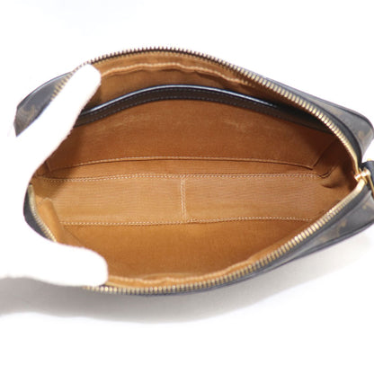 CELINE セリーヌ トリオンフ ショルダーバッグ ブラック 194502CIM.380G レディース【中古】