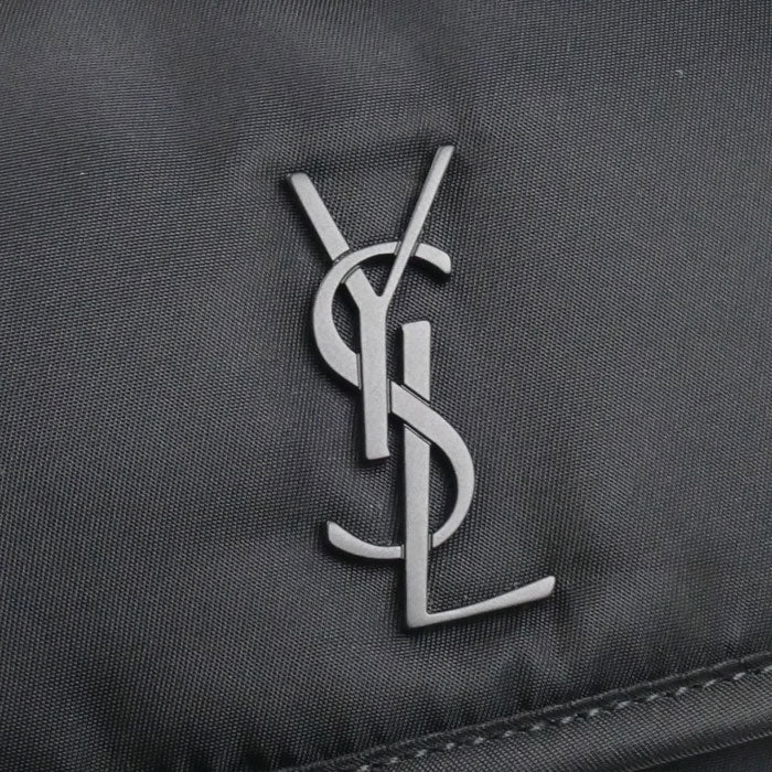 SAINT LAURENT サンローラン ニキ スモールメッセンジャー ショルダーバッグ ブラック 776611FACKH1000 メンズ【中古】【美品】