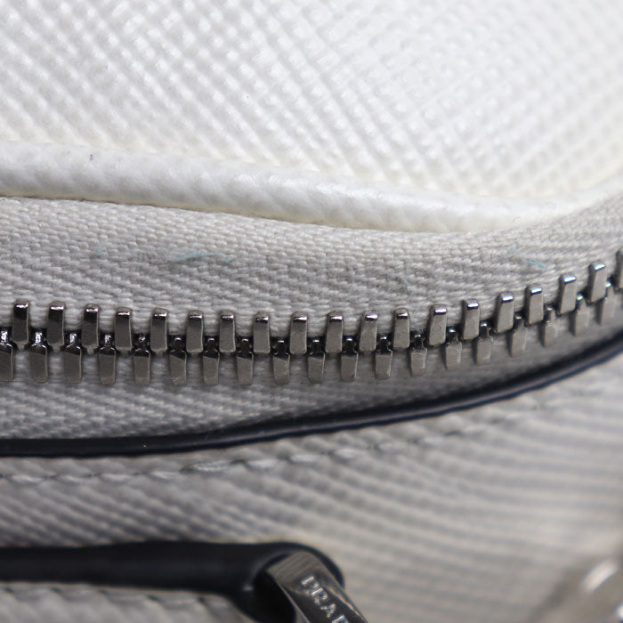 PRADA プラダ サフィアーノ 三角ロゴ ショルダーバッグ ホワイト 2VH154 メンズ【中古】