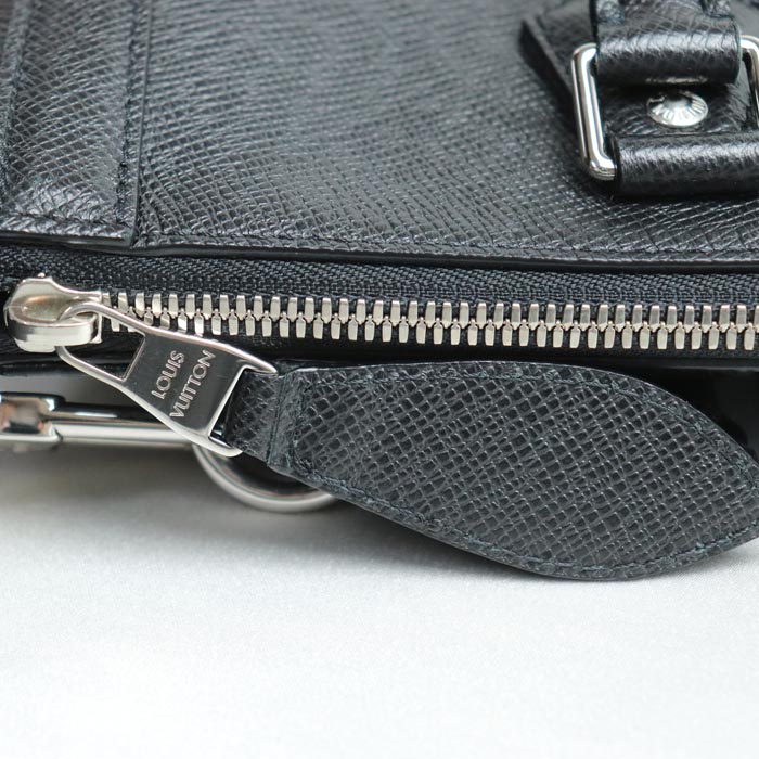 LOUIS VUITTON ルイ・ヴィトン ヴァーティカル トート 2Wayショルダーバッグ タイガ ブラック M30811 ICチップ メンズ【中古】