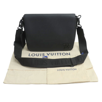 LOUIS VUITTON ルイ・ヴィトン テイクオフメッセンジャー ショルダーバッグ ブラック M57080 ICチップ メンズ【中古】【美品】