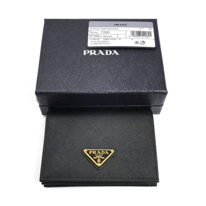 PRADA プラダ サフィアーノ トライアングル 二つ折り財布 ブラック 1MV021_QHH_F0002 レディース【中古】【美品】