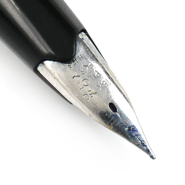 PILOT パイロット Elite 万年筆 シルバー/ブラック ペン先 18K 750 ユニセックス【中古】