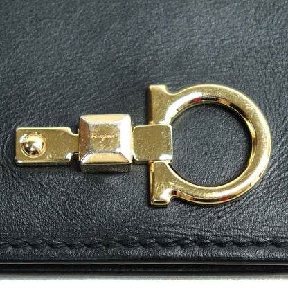 Salvatore Ferragamo サルヴァトーレフェラガモ ガンチーニ 二つ折り財布 ブラック 22E032 レディース【中古】