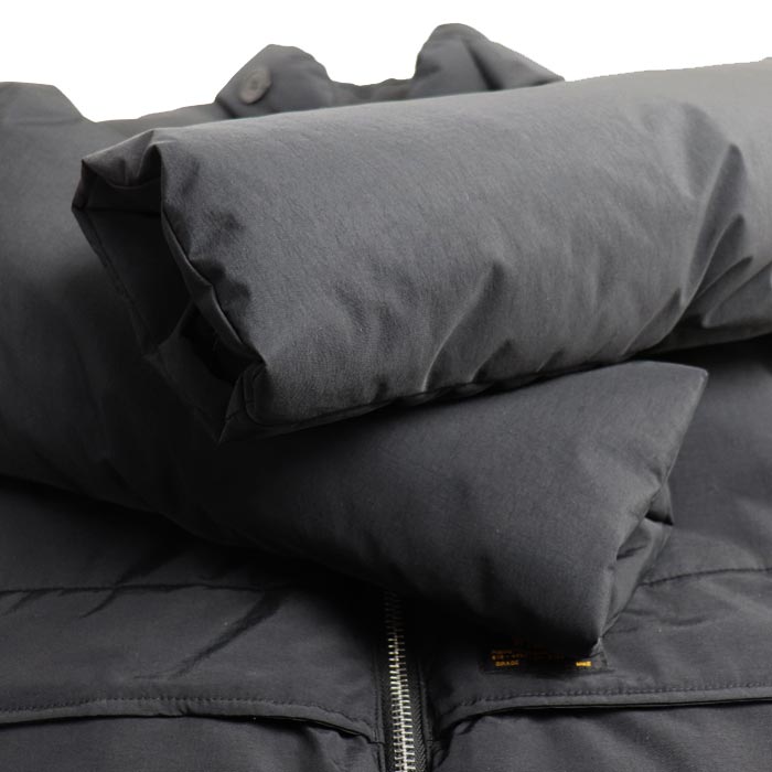 WTAPS × HELLY HANSEN ダウンジャケット ブラック 162GDHHD-JKM01 M メンズ【中古】【美品】
