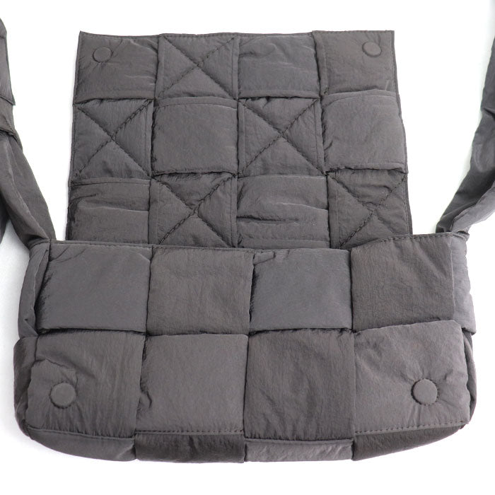 BOTTEGAVENETA ボッテガヴェネタ パデットテック カセット ショルダーバッグ ダークグレー 628951 ユニセックス【中古】