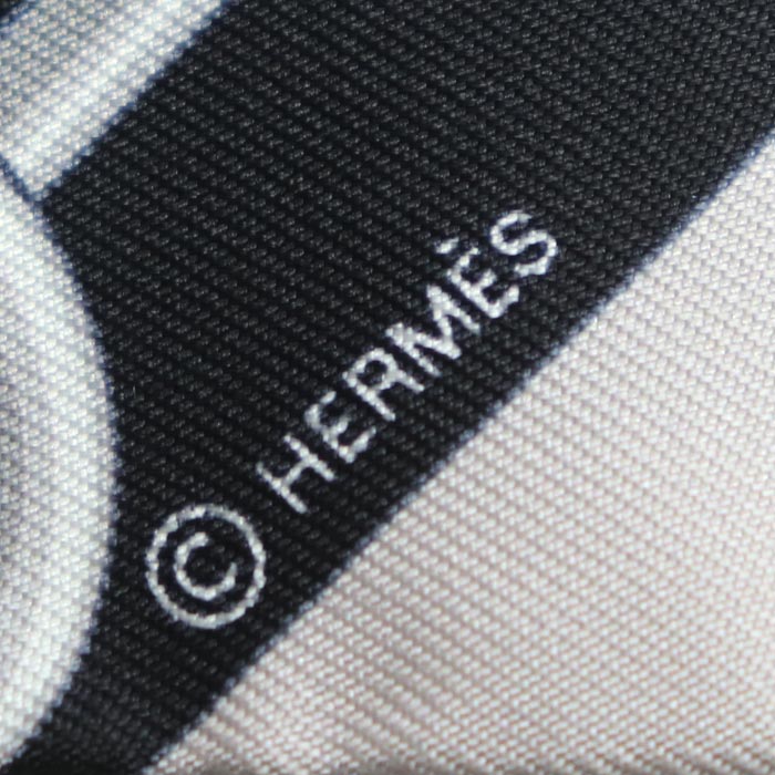 HERMES エルメス ツイリー クリケティス スカーフ ブラック マルチカラー 061574S レディース【中古】【美品】