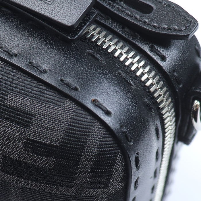 FENDI フェンディ ミニ トラベル ズッカ ショルダーバッグ ブラック 7VA552 ユニセックス【中古】【美品】