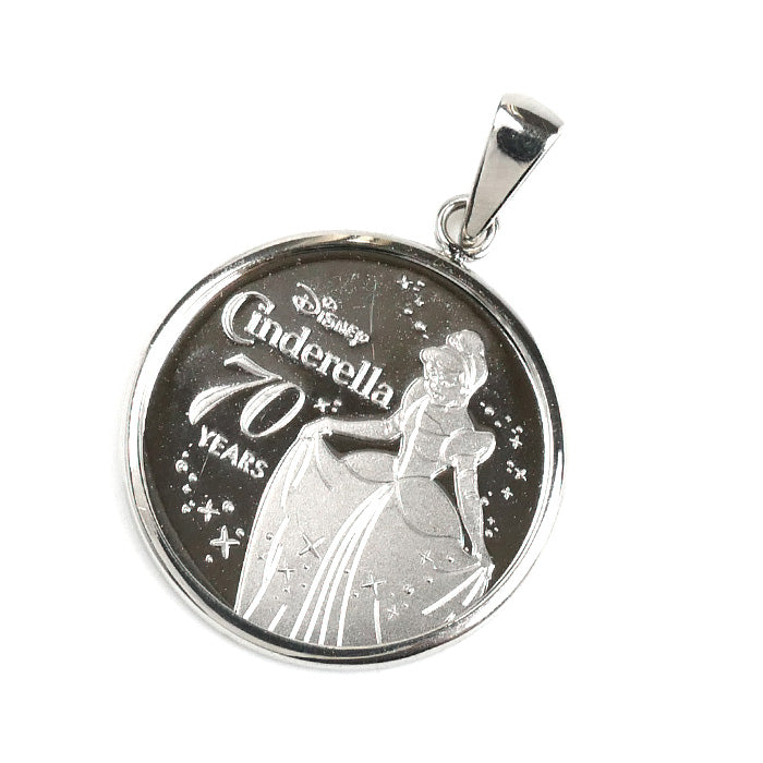 999.5/Pt900 シンデレラ 70周年コイン 1/10OZ ペンダントトップ 3.7g レディース【中古】【美品】