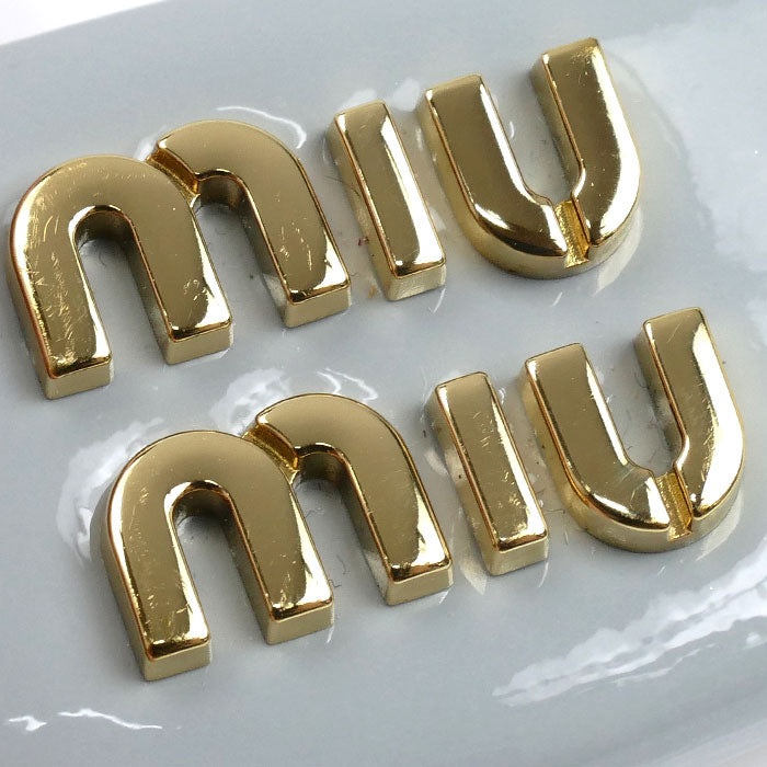 MIUMIU ミュウミュウ パテントレザー ヘアクリップ バレッタ 5IF092 レディース【中古】【美品】