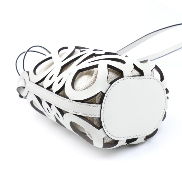 LOEWE ロエベ アナグラム カットアウト ポケット ショルダーバッグ ホワイト C922Y62X07 レディース【中古】【美品】