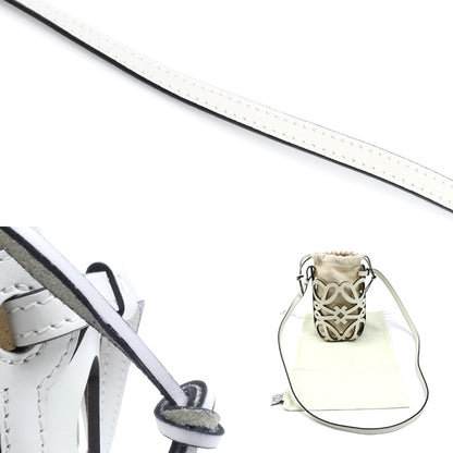 LOEWE ロエベ アナグラム カットアウト ポケット ショルダーバッグ ホワイト C922Y62X07 レディース【中古】【美品】