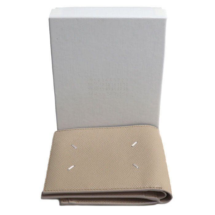 Maison Margiela 4ステッチ フリップフラップウォレット 二つ折り財布 ベージュ SA1UI0019 P4745 T2086 ユニセックス【中古】【美品】