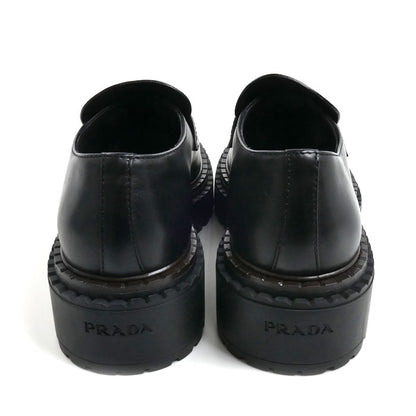 PRADA プラダ トライアングルロゴ ローファー ブラック 2DE148 070 F0002 
7 メンズ【中古】【美品】