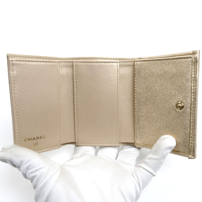 CHANEL シャネル クラシック スモールフラップ ウォレット 三つ折り財布 ゴールド AP0230 レディース【中古】