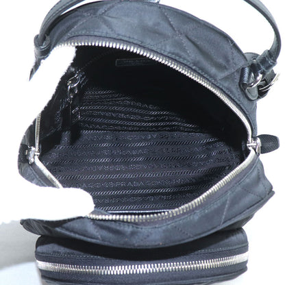 PRADA プラダ キルティング バックパック リュック・デイパック ブラック 1BZ066 2AS3 F0002 ミニリュック レディース【中古】
