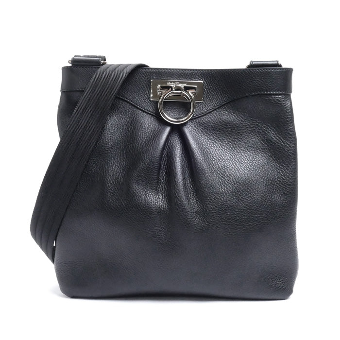 Salvatore Ferragamo サルヴァトーレフェラガモ ガンチーニ ショルダーバッグ ブラック AU-21 B499 レディース【中古】【美品】