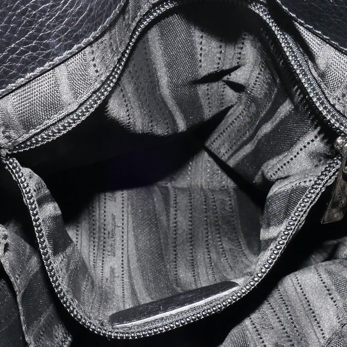 Salvatore Ferragamo サルヴァトーレフェラガモ ガンチーニ ショルダーバッグ ブラック AU-21 B499 レディース【中古】【美品】