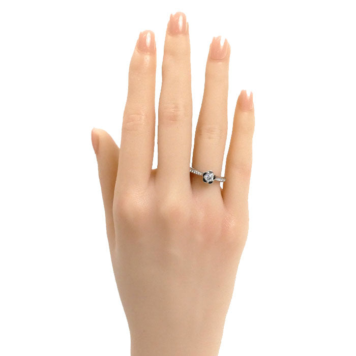 CHANEL シャネル　カメリア　プラチナPT950 17号 CHANEL（シャネル） カメリア リング J3577 プラチナ Pt950