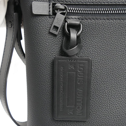 LOUIS VUITTON ルイ・ヴィトン テイクオフ ポーチ LVアエログラム ブラック M69837 ICチップ ユニセックス【中古】【美品】