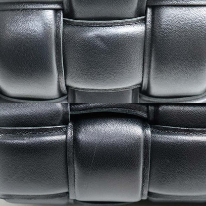 BOTTEGAVENETA ボッテガヴェネタ パデッド カセット チェーンショルダー ショルダーバッグ ブラック 631421 VBWZ0 レディース【中古】【美品】
