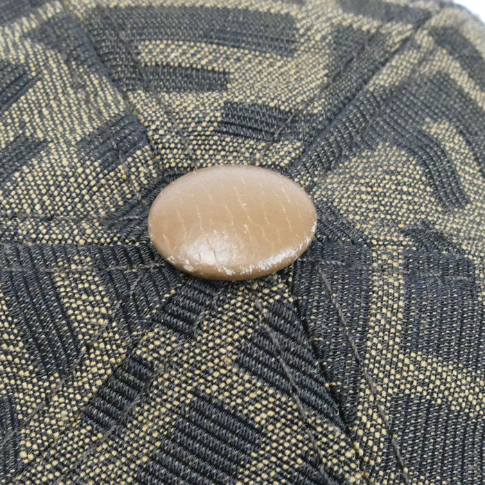 FENDI フェンディ ズッカ ベースボールキャップ キャップ ブラウン カーキ FXQ675 ALSG 
58 ユニセックス【中古】