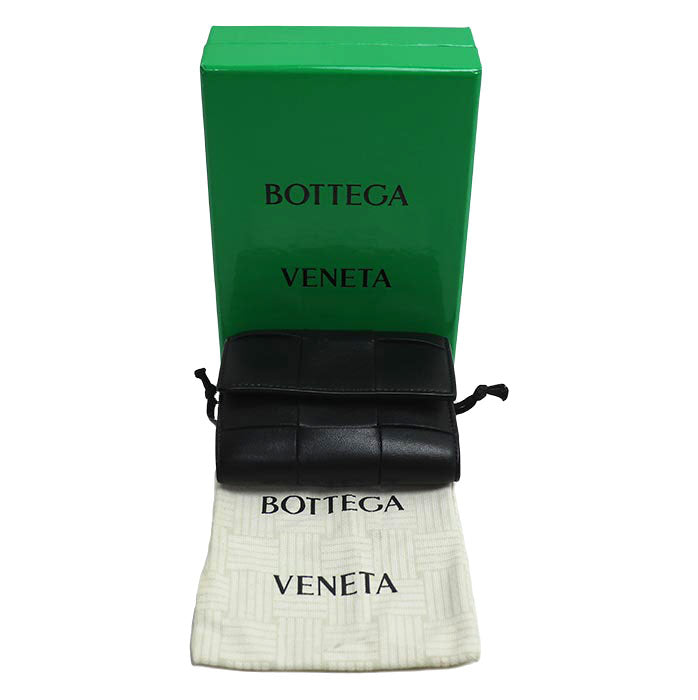 BOTTEGAVENETA ボッテガヴェネタ マキシイントレチャート コンパクトウォレット 三つ折り財布 ブラック 814686VCQC18425 レディース【中古】