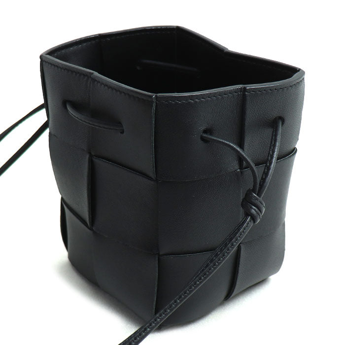 BOTTEGAVENETA ボッテガヴェネタ マキシ イントレチャート カセット ミニ ショルダーバッグ ブラック 680217 レディース【中古】