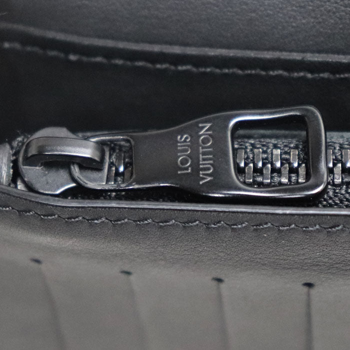 LOUIS VUITTON ルイ・ヴィトン ポルトフォイユブラザ 長財布 トリヨンレザー ブラック M69038 ICチップ メンズ【中古】【美品】