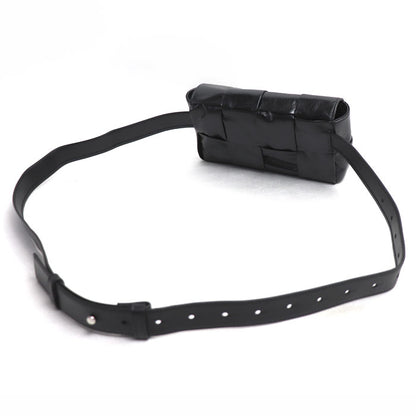 BOTTEGAVENETA ボッテガヴェネタ マキシイントレチャート カセット ボディバッグ ブラック 651053VCQ728803 メンズ【中古】【美品】