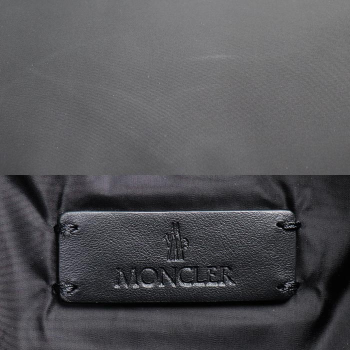 MONCLER モンクレール DUDDLE ラップトップ タブレットケース クラッチバッグ ブラック K209A6B000002 M7914 ユニセックス【中古】【美品】
