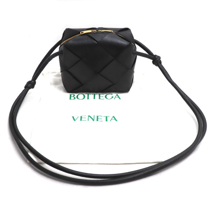 BOTTEGAVENETA ボッテガヴェネタ マキシイントレチャート ミニ カセット カメラバッグ ショルダーバッグ ブラック 701915 VCQC2 レディース【中古】