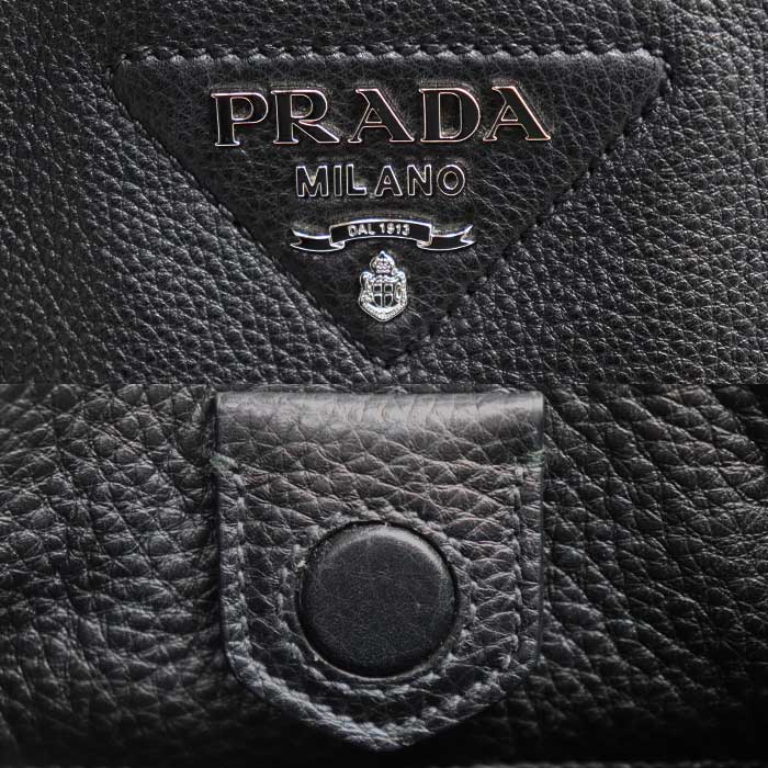 PRADA プラダ ヴィッテロダイノ ショルダーバッグ ブラック 1BH191 レディース【中古】【美品】