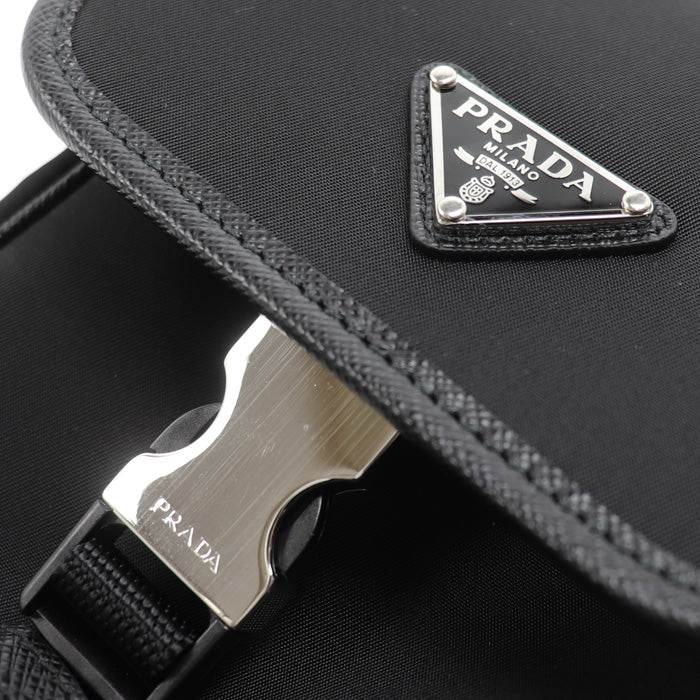 PRADA プラダ サフィアーノ×テスート スマートフォンバッグ ショルダーバッグ ブラック 2ZH109_2DMH_F0002 ユニセックス【中古】【美品】