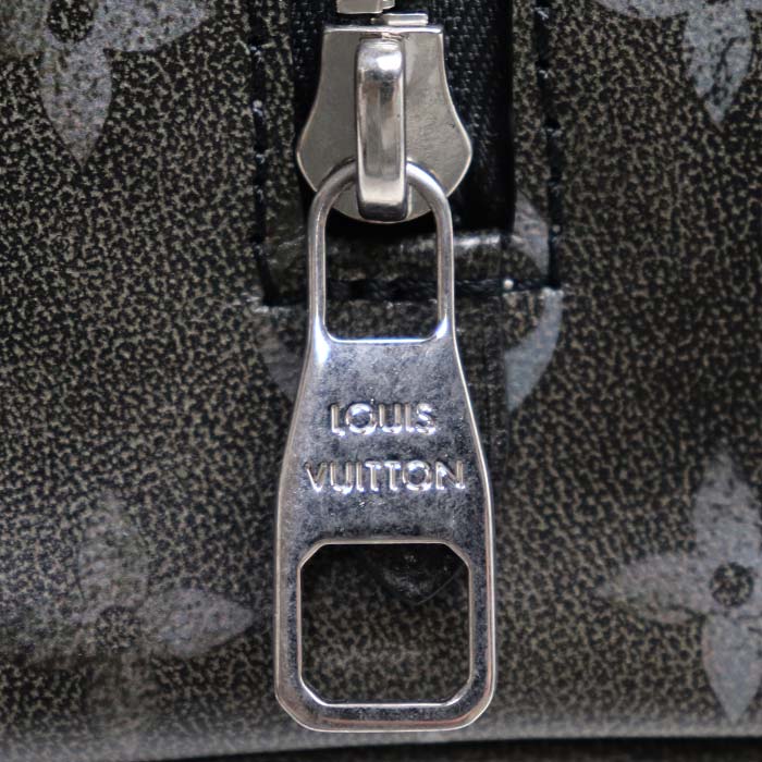 LOUIS VUITTON ルイ・ヴィトン ロッカー ドップキット ハンドバッグ モノグラムブラッシュド ブラック M11670 ICチップ メンズ【中古】【美品】