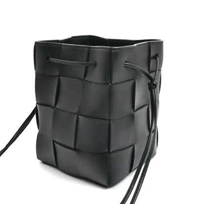 BOTTEGAVENETA ボッテガヴェネタ マキシイントレチャート カセット スモール クロスボディバッグ ショルダーバッグ ブラック 680218 レディース【中古】