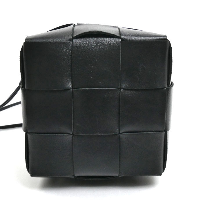 BOTTEGAVENETA ボッテガヴェネタ マキシイントレチャート カセット スモール クロスボディバッグ ショルダーバッグ ブラック 680218 レディース【中古】