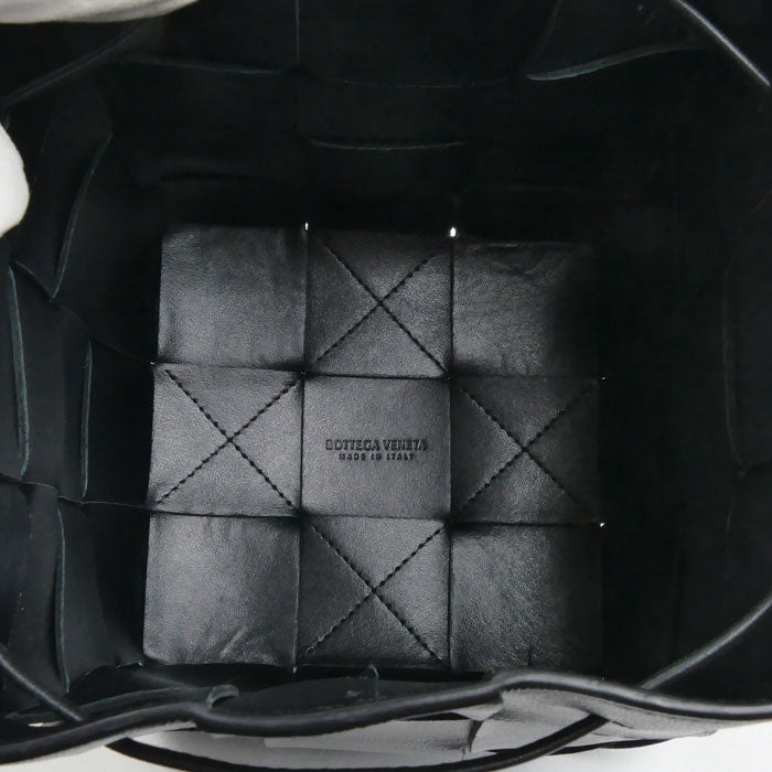 BOTTEGAVENETA ボッテガヴェネタ マキシイントレチャート カセット スモール クロスボディバッグ ショルダーバッグ ブラック 680218 レディース【中古】