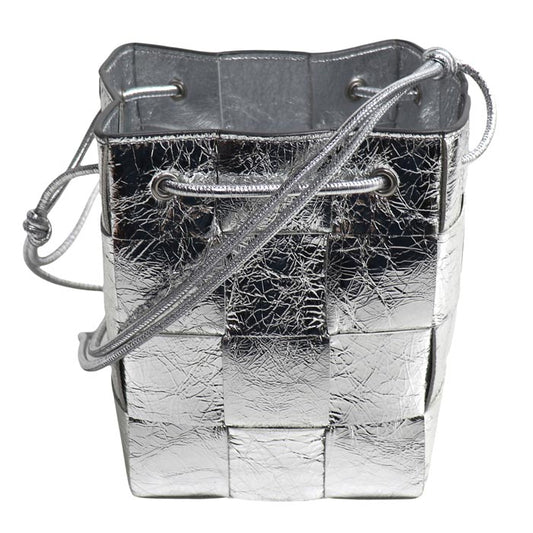 BOTTEGAVENETA ボッテガヴェネタ マキシイントレチャート カセット スモール ショルダーバッグ シルバー 752719 V2WG2 8101 レディース【中古】【美品】