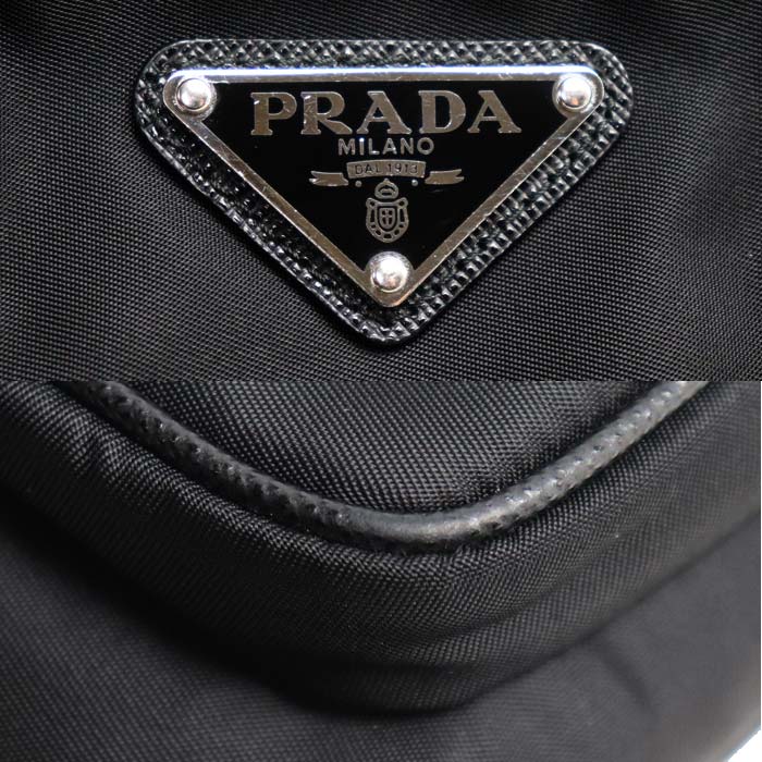 PRADA プラダ テスート Re-Nylon スマートフォンケース ショルダーバッグ ブラック 2ZH155_2DMI_F0002 IC ユニセックス【中古】
