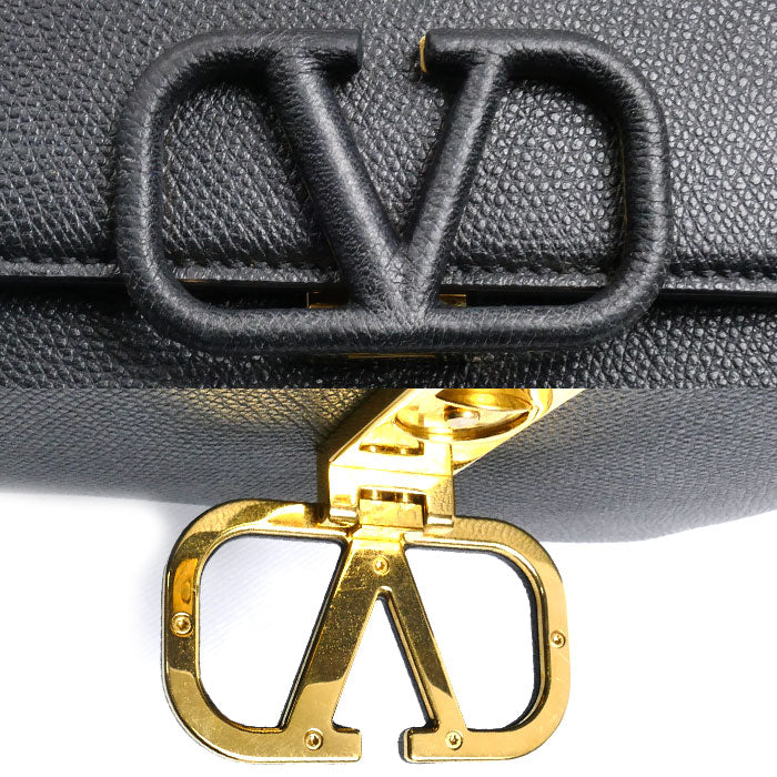 Valentino Garavani ヴァレンティノ・ガラヴァーニ Vスリング スモール 2Wayショルダーバッグ ブラック ZW2B0F53KGW レディース【中古】
